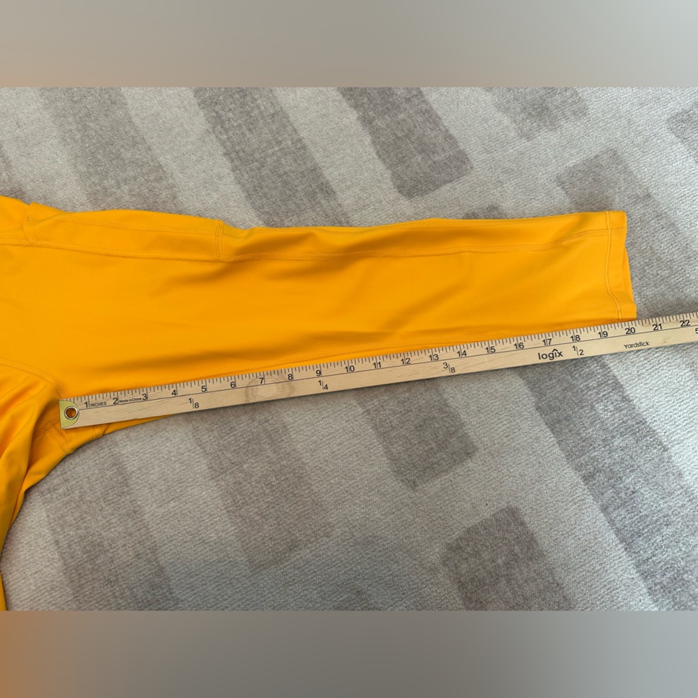 Athleta Women’s Ultimate Stash II Capri Radiant Sunrise Orange Size Small - Picture 10 of 10